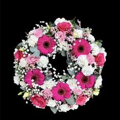 Pretty Pink ring wreath 